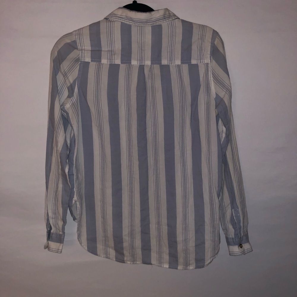 Universal Thread Blue & White Striped Button Down - Picture 10 of 10